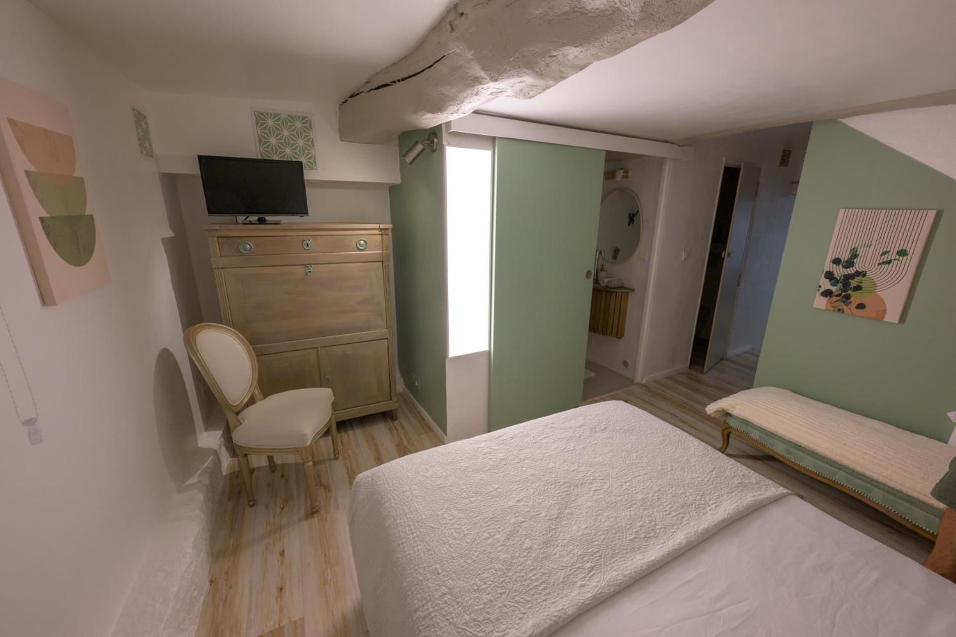Cosy Flat In The Heart Of Valbonne Village Екстериор снимка