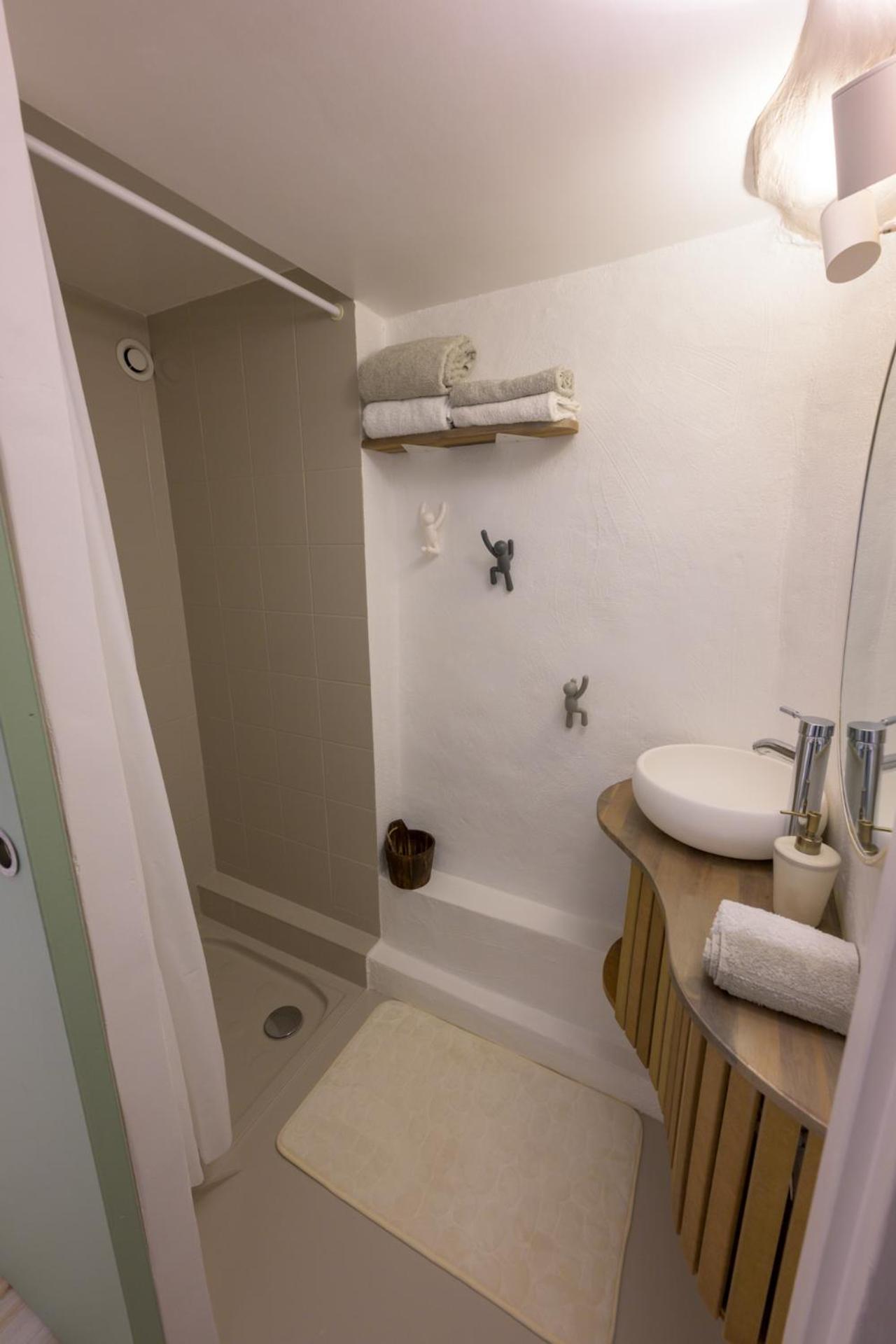 Cosy Flat In The Heart Of Valbonne Village Екстериор снимка