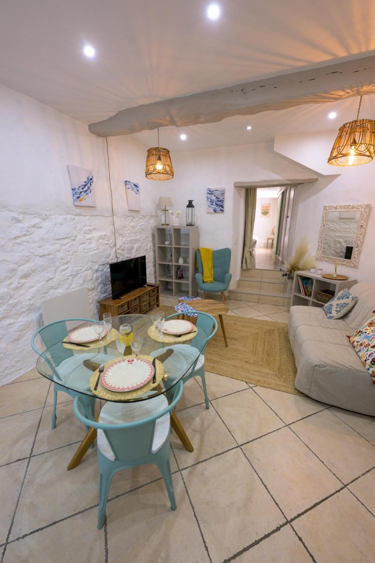 Cosy Flat In The Heart Of Valbonne Village Екстериор снимка