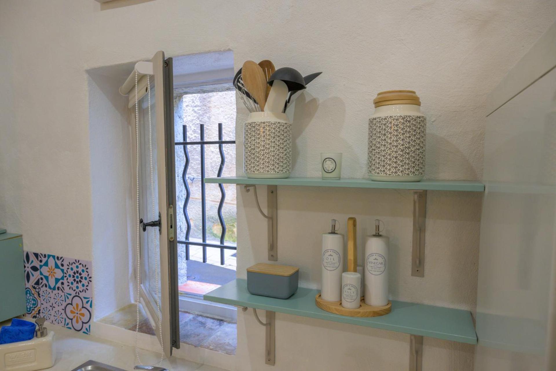 Cosy Flat In The Heart Of Valbonne Village Екстериор снимка