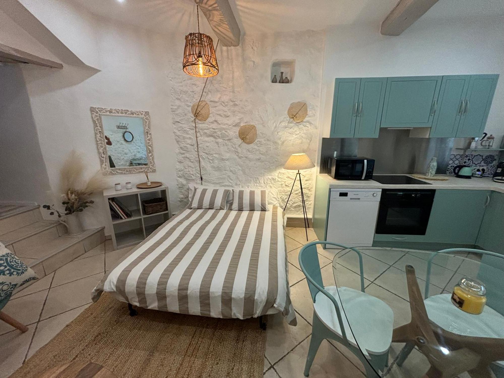 Cosy Flat In The Heart Of Valbonne Village Екстериор снимка
