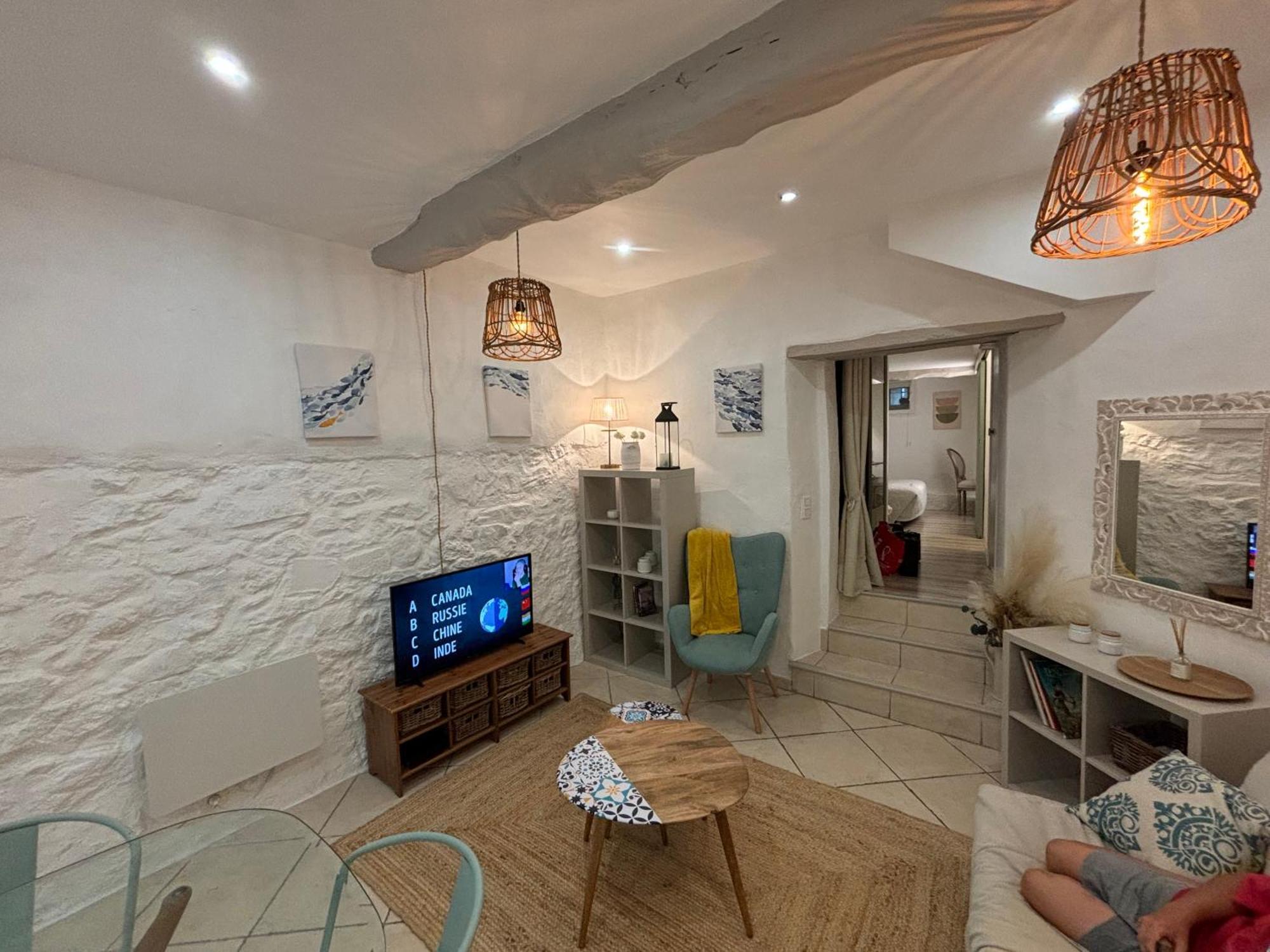Cosy Flat In The Heart Of Valbonne Village Екстериор снимка